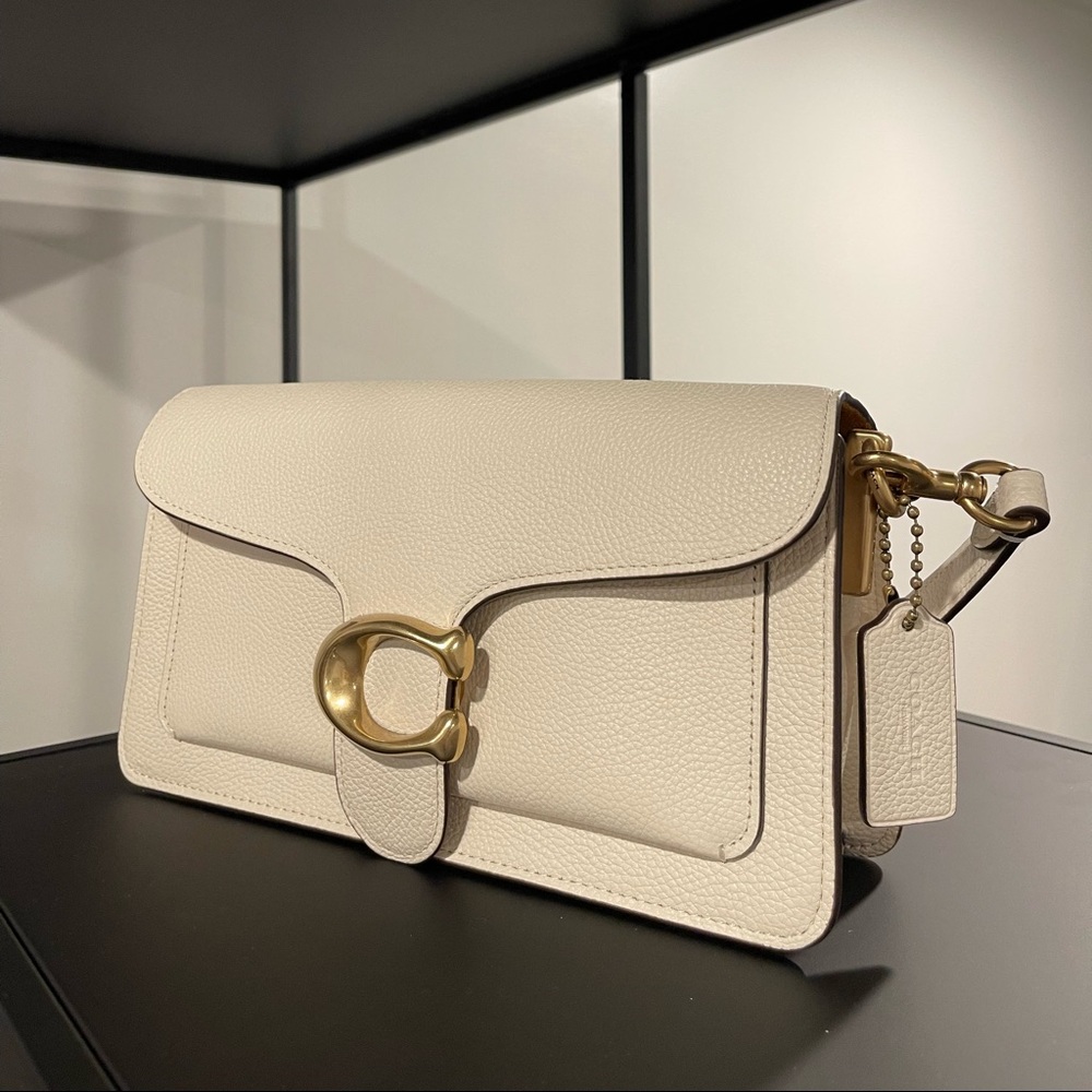 COACH Logo Closure Tabby Pebble Leather Shoulder Bag in Chalk/Brass